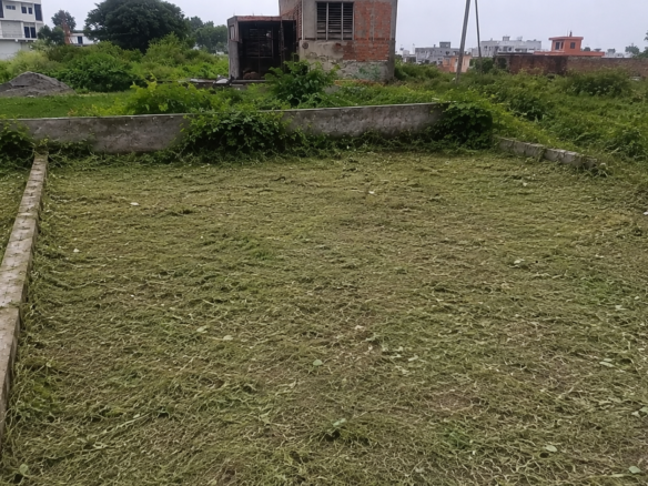 Plot in Garhi Shyampur